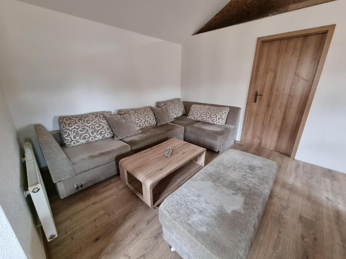 Domcek Pod Orechom Banská Štiavnica 外观 照片