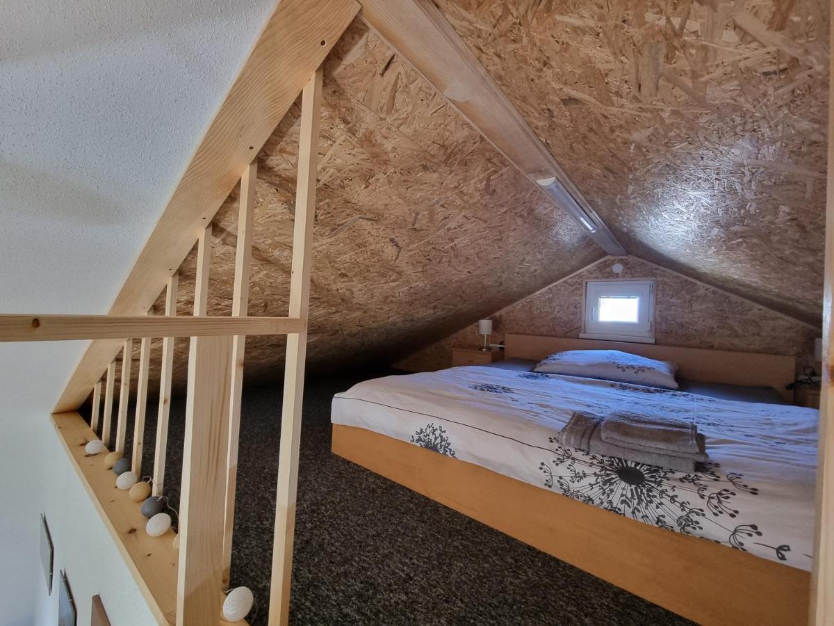 Domcek Pod Orechom Banská Štiavnica 外观 照片